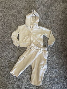 ❤️Cat & Jack 2-Piece Hoodie & Cargo Sweat Outfit sz3T